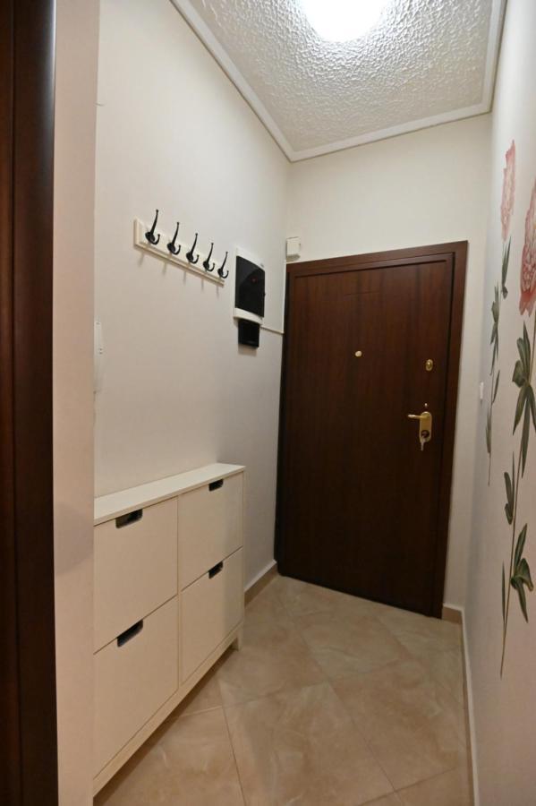 Cozy Apartment Νear Nea Paralia Of Thessaloniki Exterior foto